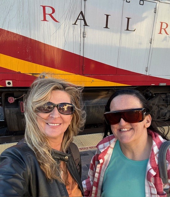 Jennie and Danielle pose together in image enjoying their new friendship, united by lived experience around Marfan syndrome.